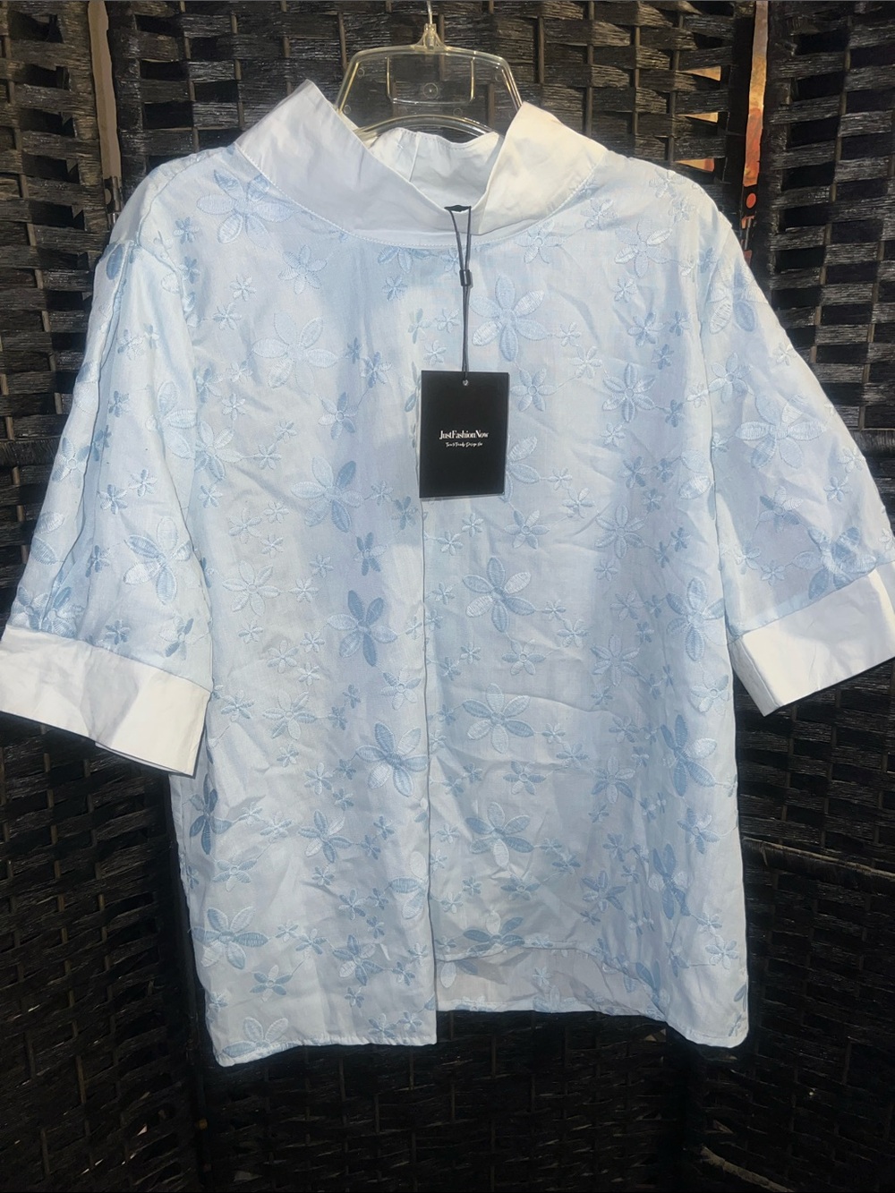 Light Blue floral Embroidered Short-Sleeve powered blue size XXL NWT